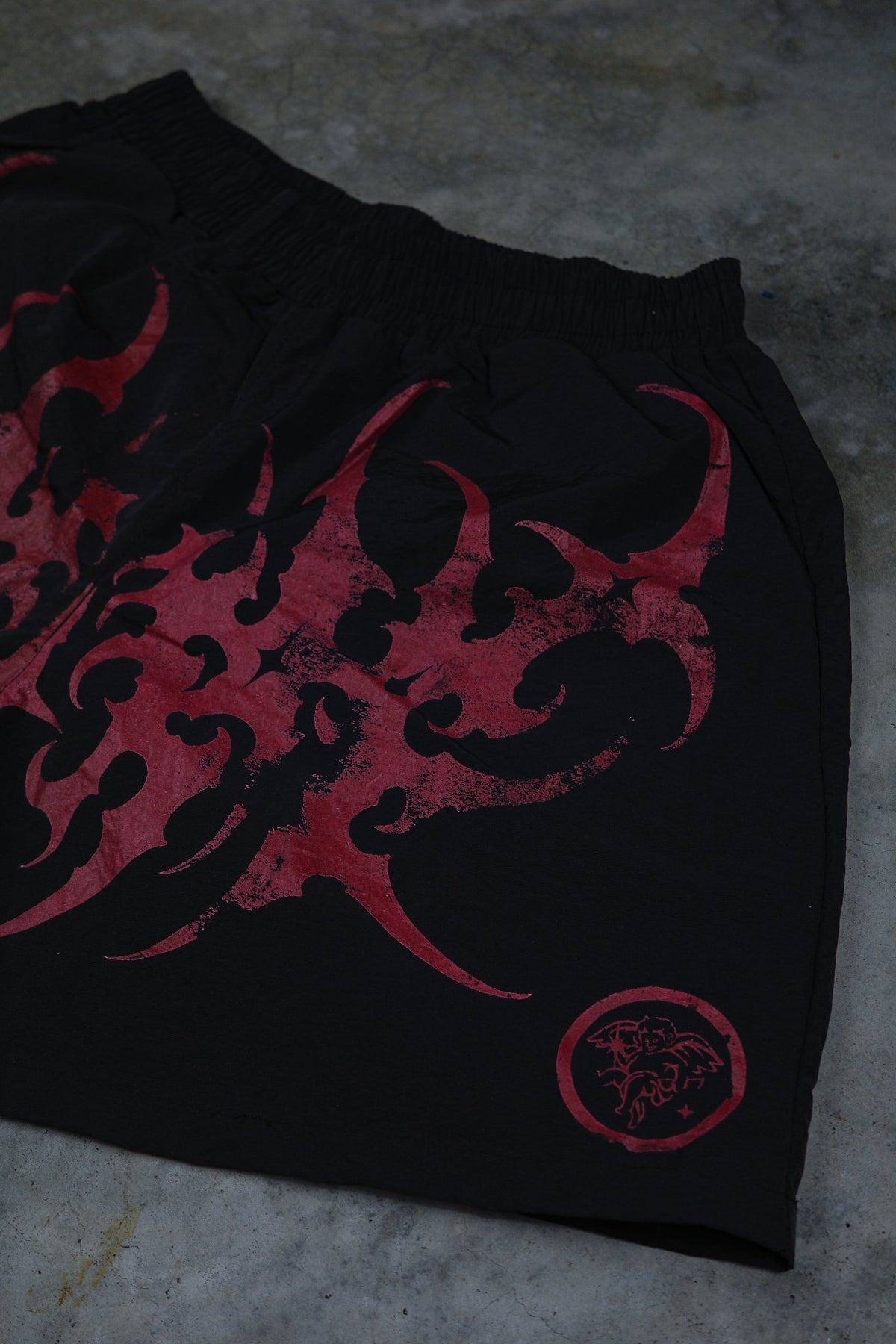 STELLAR BLACK/RED SHORTS - CELESTE SPORTSSS