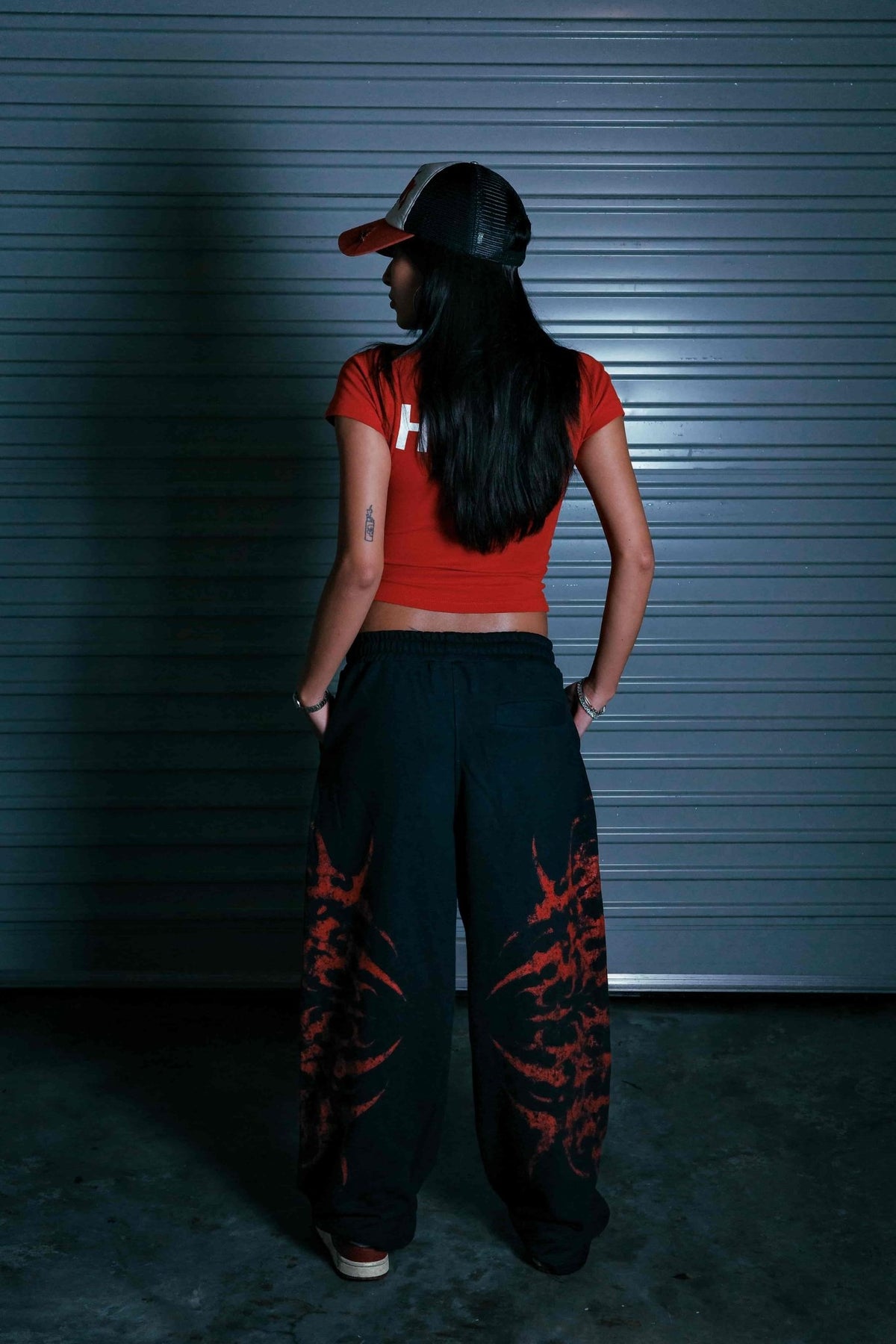 STELLAR BLACK/RED SWEATPANTS - CELESTE SPORTSSS
