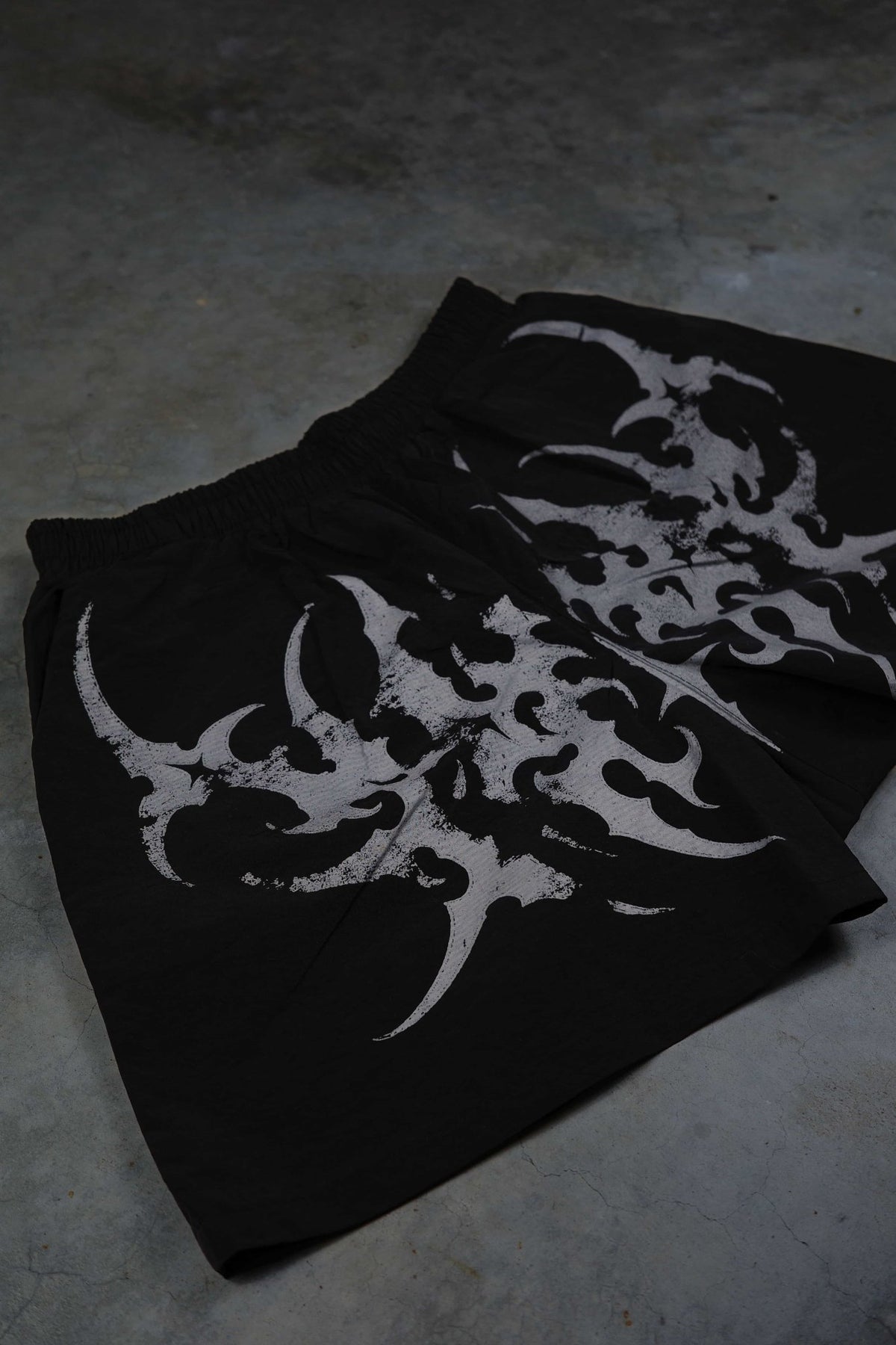 STELLAR BLACK/WHITE SHORTS - CELESTE SPORTSSS